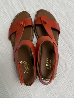 Franco Sarto Women's Burnt Orange Leather T-Strap Sandals NEVER WORN